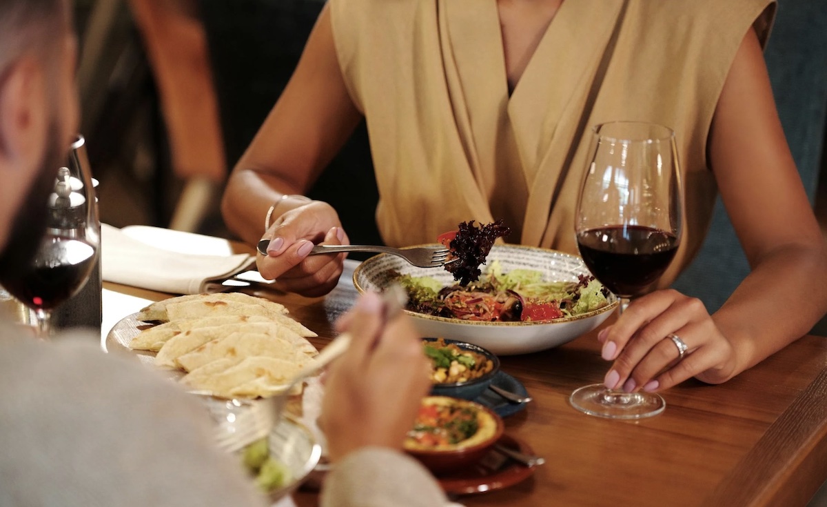 Mindfully eating. Image: Pexels - Jep Gambardella